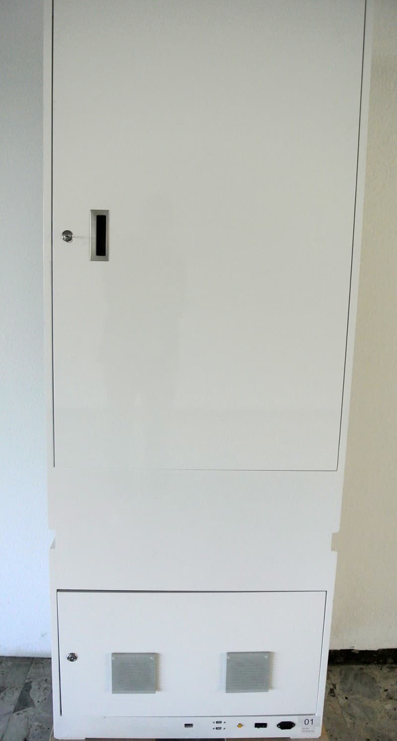 Interaktive Vitrine mit transparenten Touchscreen Fenster – 4