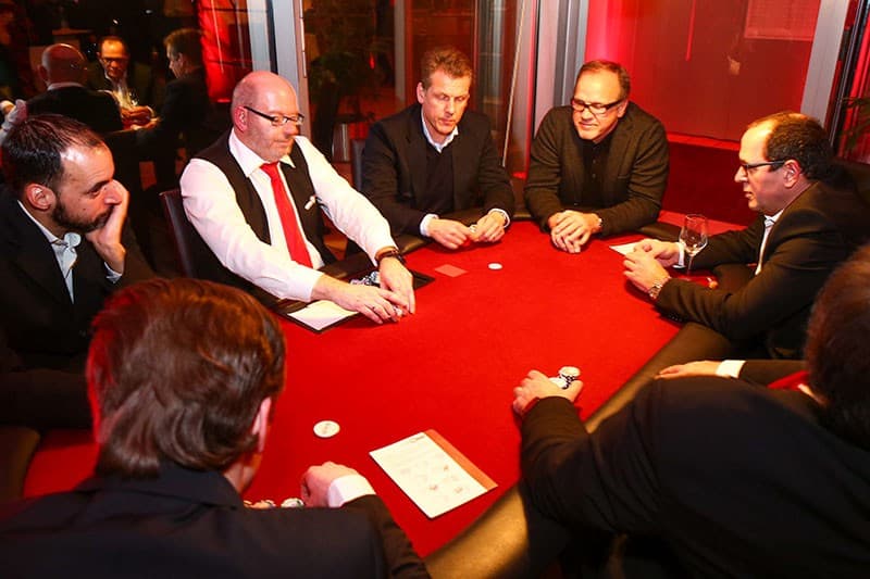 Poker - mobiles Casino mieten. Pokertische, Pokerdealer für Ihre Feier & Party - Texas Holdem