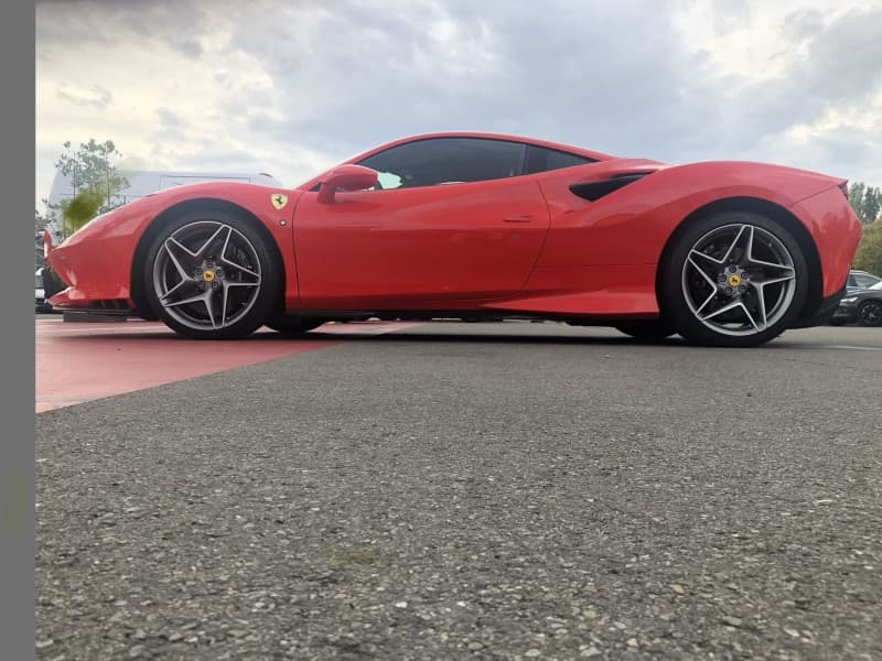 Ferrari F8 Tributo - Mieten Sie jetzt den brandneuen Ferrari F8 Tributo – 3