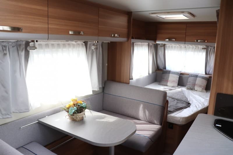 Weinsberg CaraOne 500 FDK Stockbett-Wagen für 4 Personen 2021 – 3