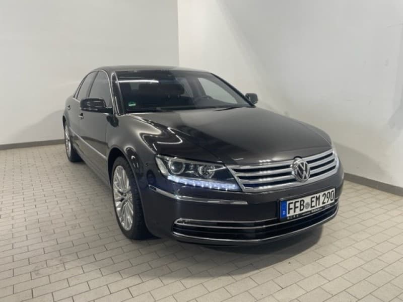 VW Phaeton V8 335 PS 4-Sitzer