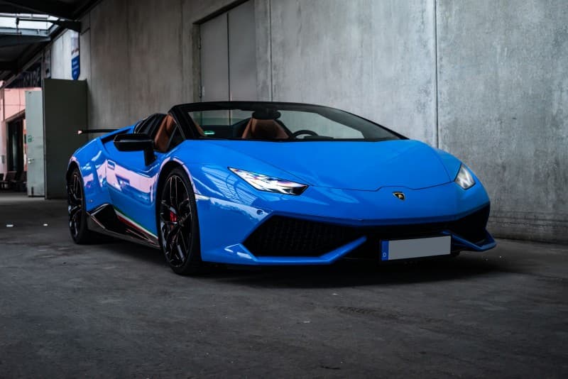 Lamborghini Huracan Spyder - Auch als Gutschein -von Ihrem Sportwagen Experten ECC-RENT.com mieten