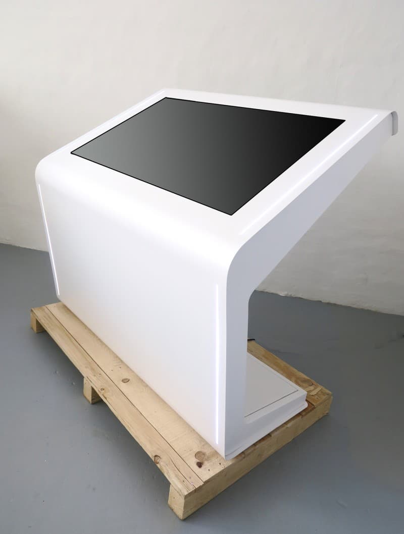 Terminal mit 50 Zoll UHD Touchscreen – 2