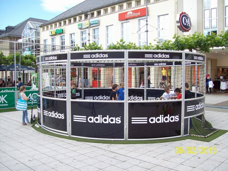 Soccer Cage (Panna Court) - optional mit Kunstrasen