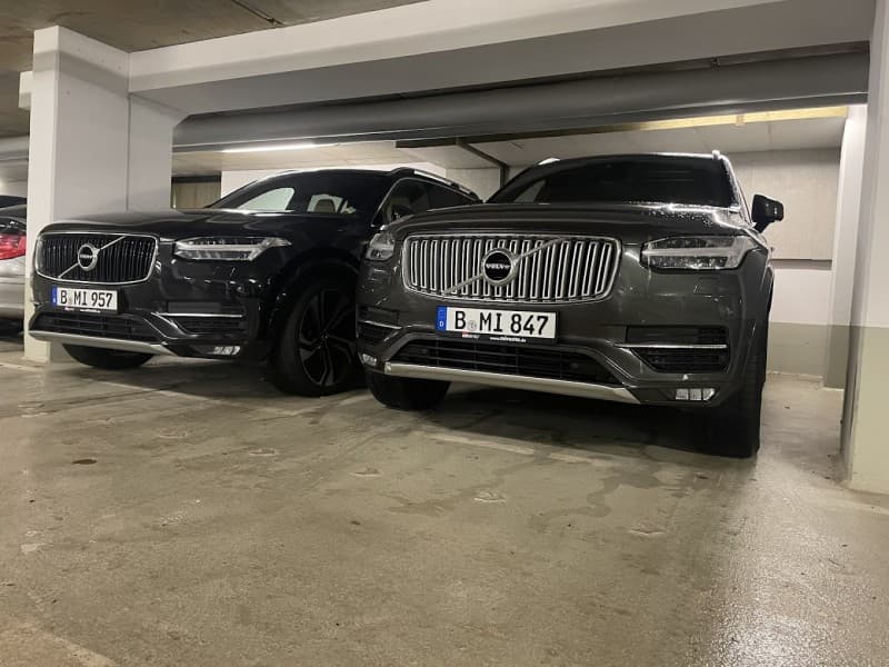 Volvo XC90 **Premium** SUV (7-Sitzer) ab 119,-€ /Tag in Berlin Zentrum - Ku-Damm / Zoo – 3