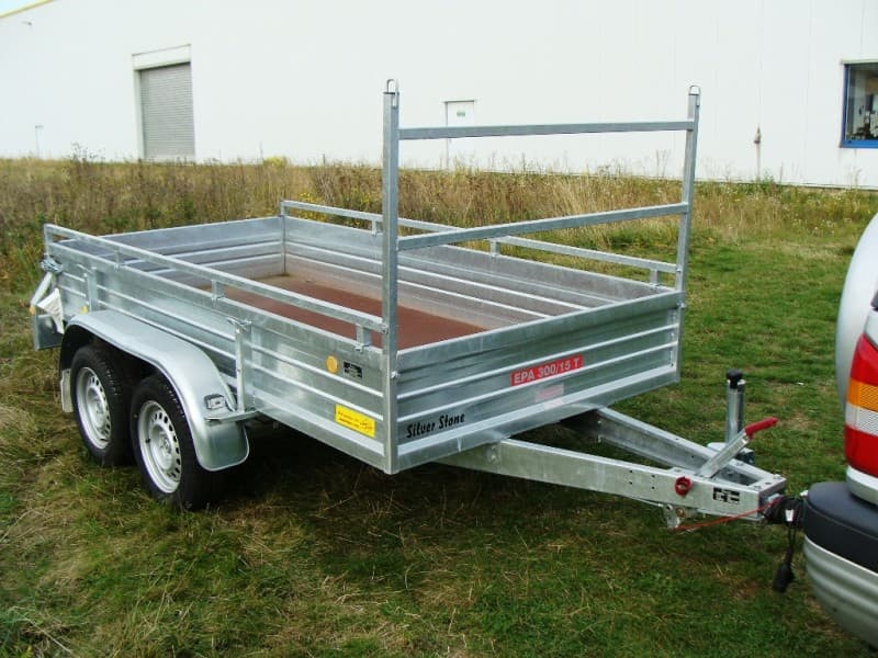Offener Kastenanhänger Tieflader H-Gestell + Reling 2500 kg gebremst 3000 x 1500 x 440 mm 100 km/h