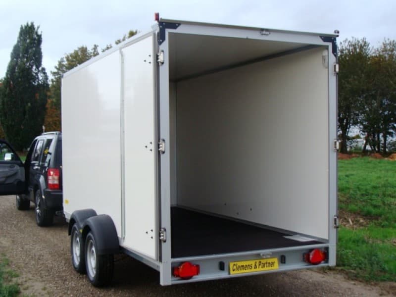 Kofferanhänger abschließbar 2500 kg gebremst doppelachser 100 km/h 4070 x 1810 x 2000 = 14,62 m³ – 2