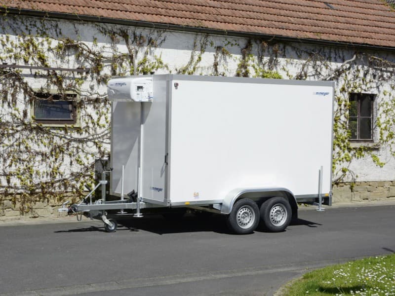 Kühlanhänger 2700 kg doppelachser 3453 x 1550 x 2000 mm bis plus 2°C Kühlung – 100 km/h