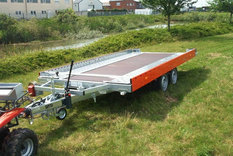 PKW Transporter Autotransporter kippbar 2500 kg gebremst 100 km/h 4010 x 2030 x 150 Nutzlast 1750 kg – 3