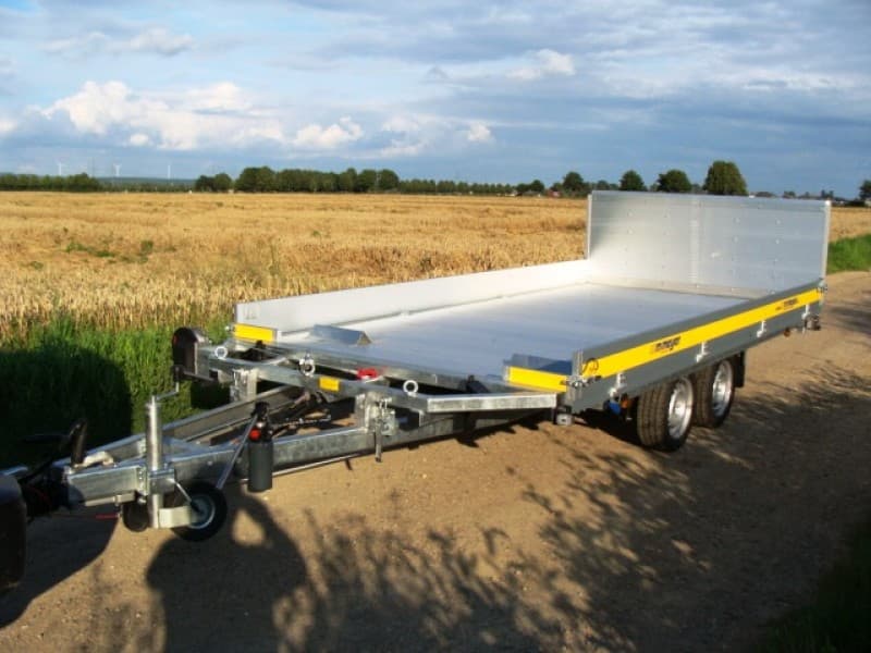 Autotransporter PKW Transporter 3.500 kg kippbar Laderampe, Aluprofilboden Anfahrschutz Seilwinde – 2