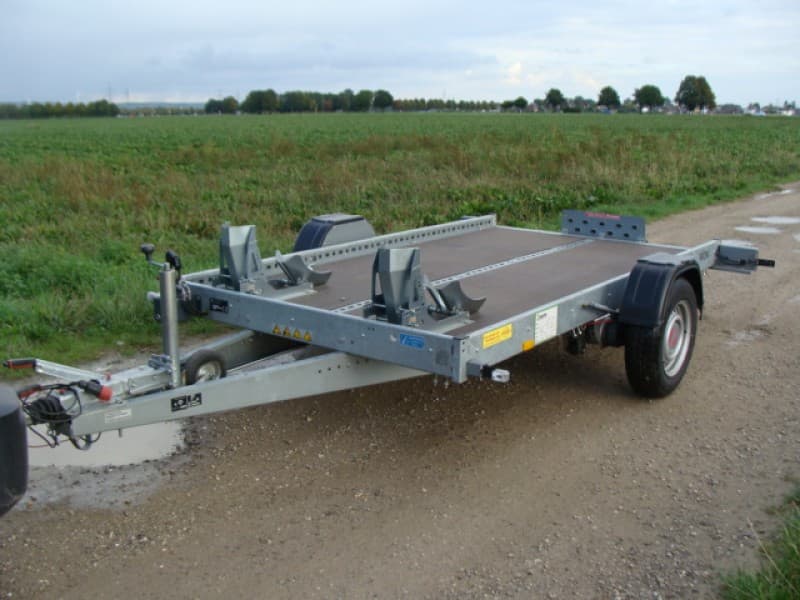 Absenkbarer 2er Motorradanhänger gebremst 1500 kg große Maschinen 100 km/h 3010x1690 Nutzlast 1020kg – 2