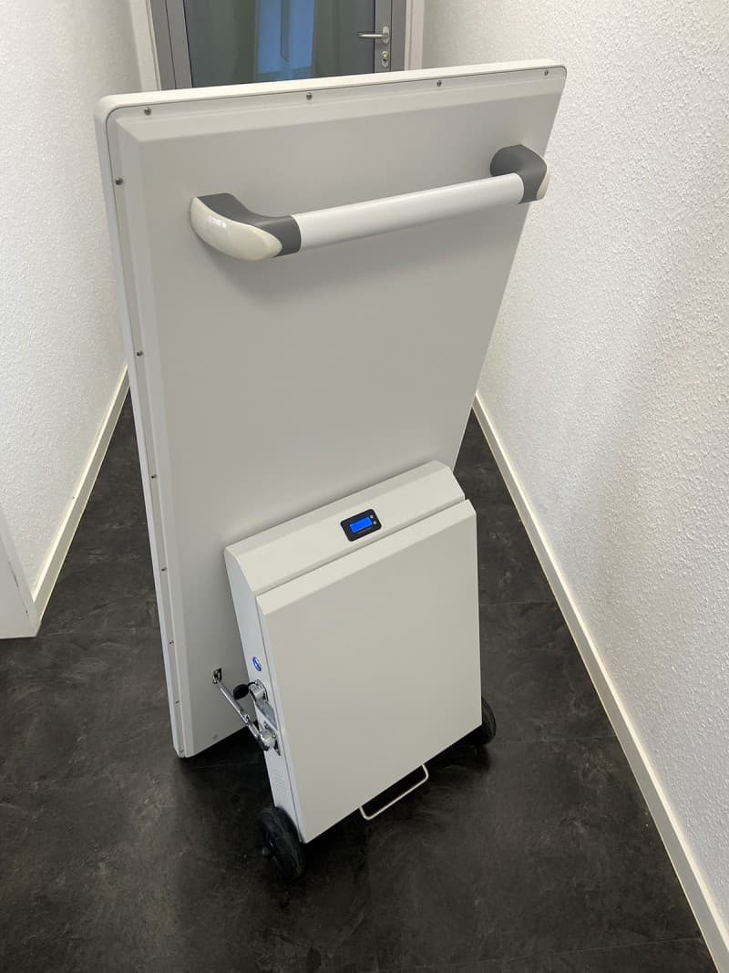 Outdoor Monitor - mobiler digitaler Kundenstopper mit Akku – 4
