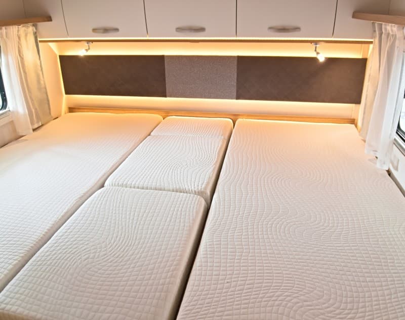 Wohnmobil Carado T338 mit Hubbett – 3