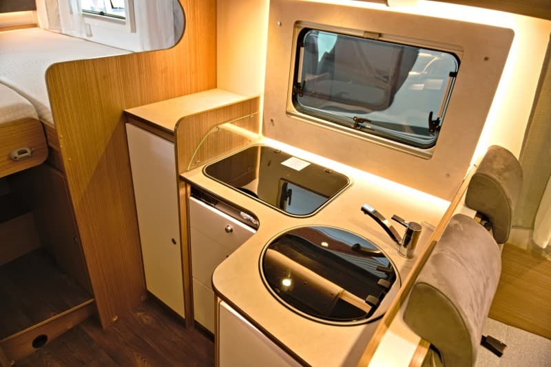 Wohnmobil Carado T338 mit Hubbett – 4