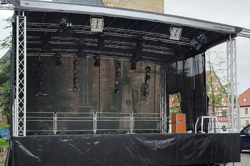 Bühne 45m² – Multistage für Stadtfest, Kundgebung, Präsentation, Roadshow, Events und Konzert – 5