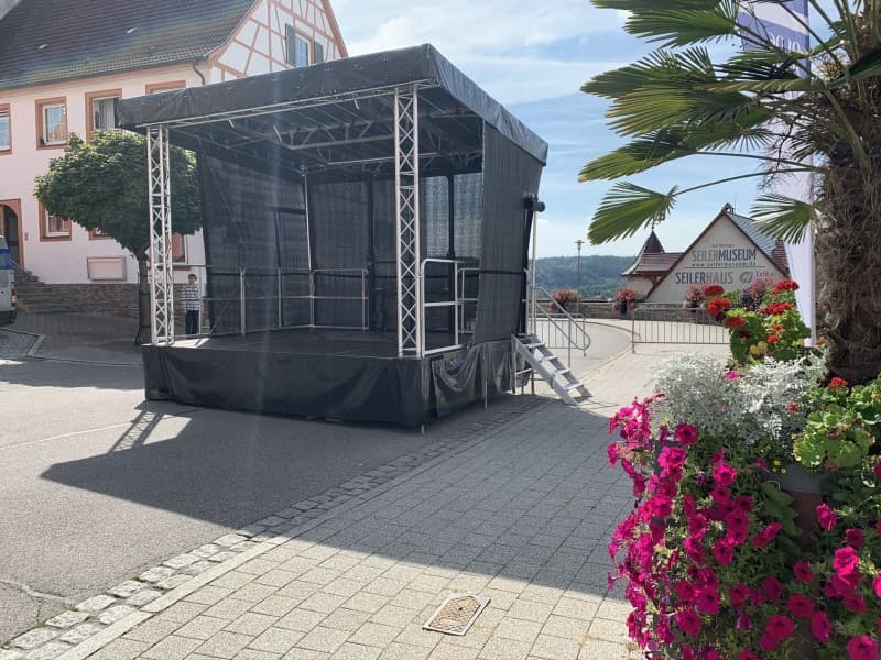 Trailerbühne / Anhängerbühne 4,40m x 3,75m, Stagemobil S – 2