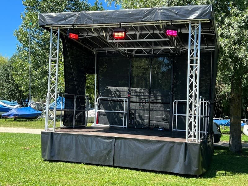 Trailerbühne / Anhängerbühne 4,40m x 3,75m, Stagemobil S – 3