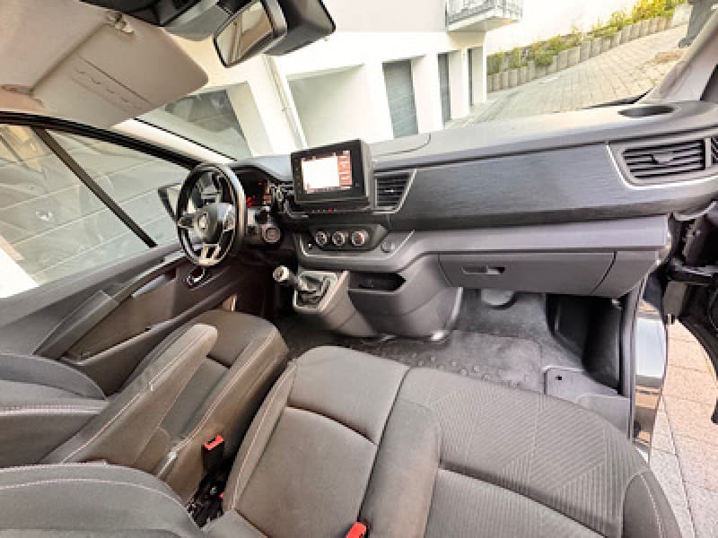 Transporter 9 Sitzer Renault Trafic – 3