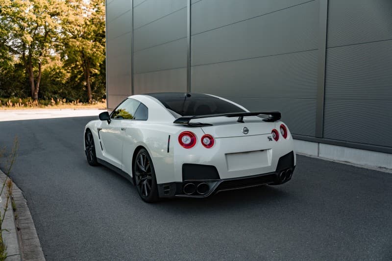 Nissan Skyline GT-R R35 550ps Sportwagen mieten bei ECC Rent Weiterstadt GUTSCHEIN – 5