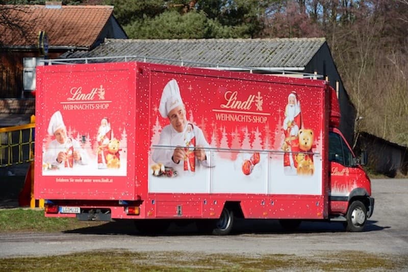 Stagetruck / Show-, Promotion- und Bühnentruck / mobile Bühne / mobiler Shop / Roadshow-Mobil – 5