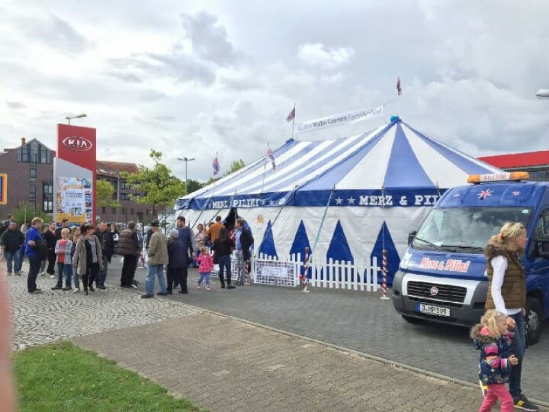 Event-Pakete zum Thema Jahrmarkt, Circus, Show, Weihnachten und Oktoberfest – 4