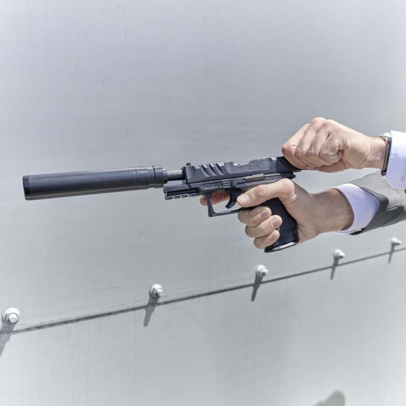 Pistole mit Schalldämpfer Airsoft Waffe 6 mm Federdruck < 0,5J Schalldämpfer-Attrappe 2 Magazine – 4