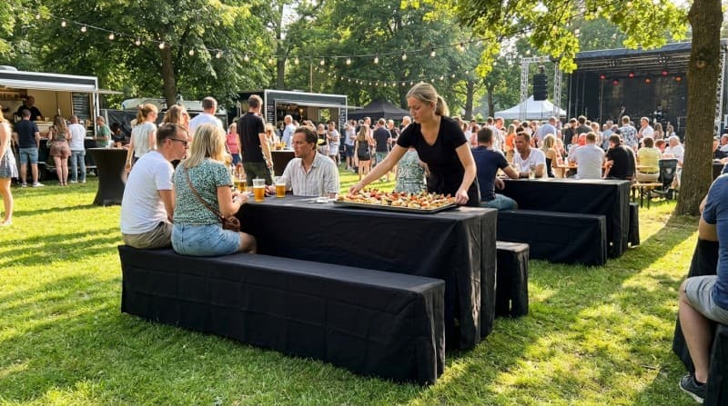 Husse für Bierzeltgarnitur, Festzeltgarnitur (50cm oder 70cm) – 3-teilig in Weiß oder Schwarz – 4