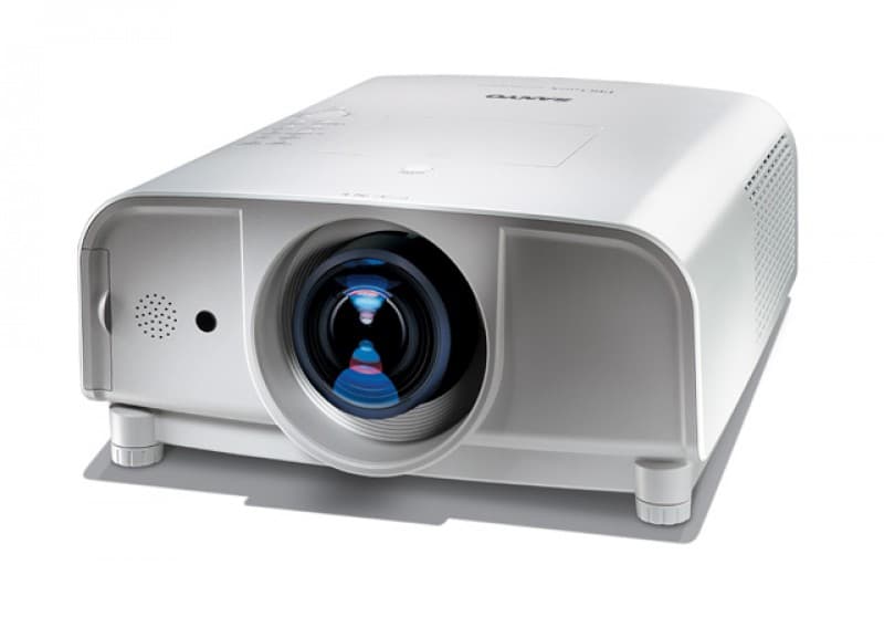 Seminarraum - LCD Beamer 4500 Ansi Lumen hell Sanyo XT-25