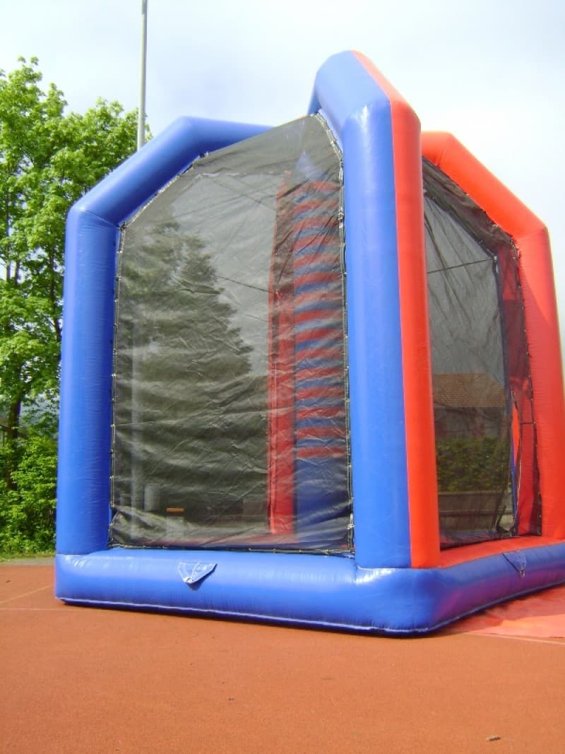 Jump & Hit / Energyzone / Klett / Sprung Wettkampf / Luftkissen / Hüpfburg