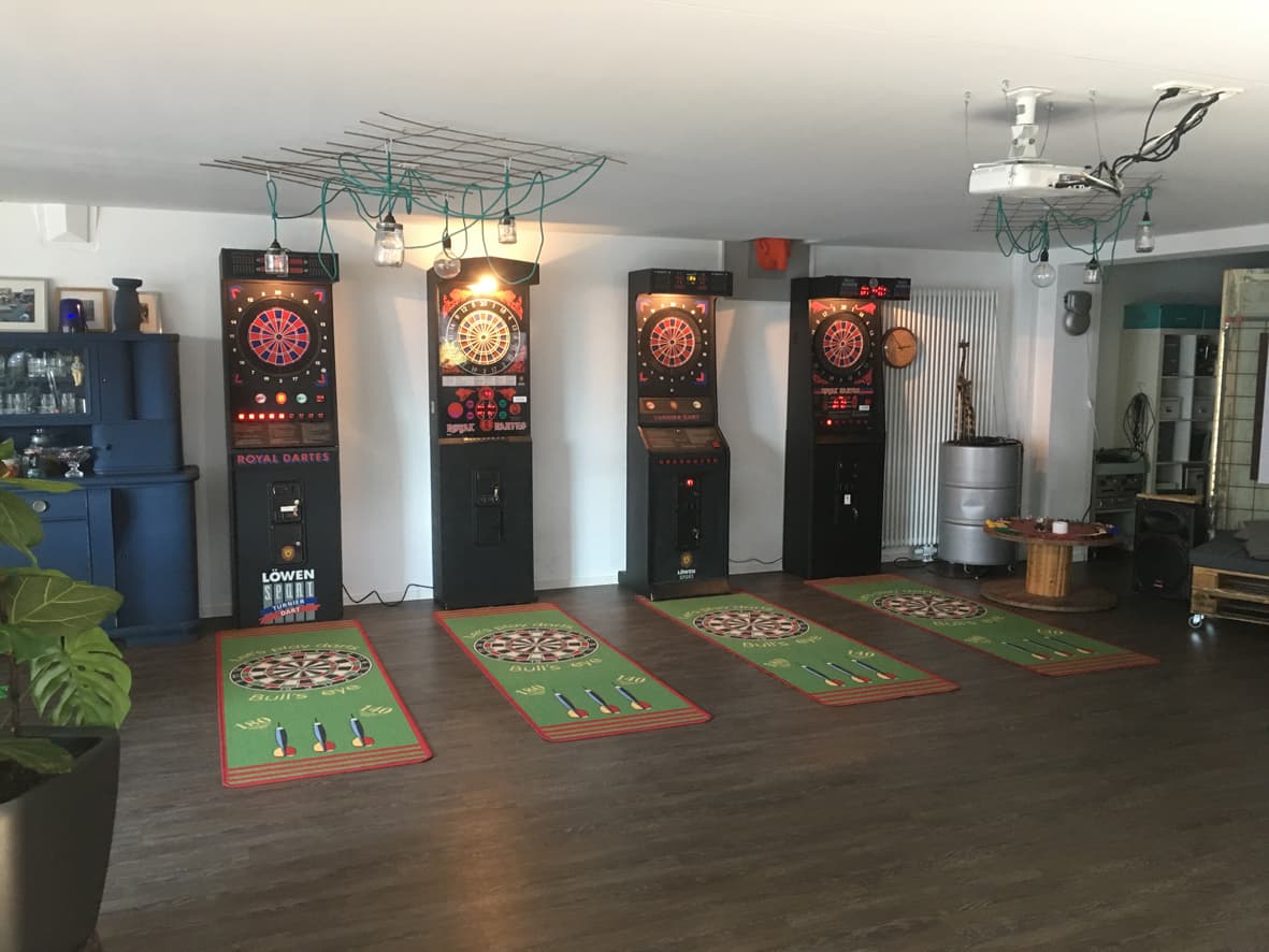 TURNIER DART-GERÄT / DARTAUTOMAT / ELEKTRONISCHE DARTSCHEIBE