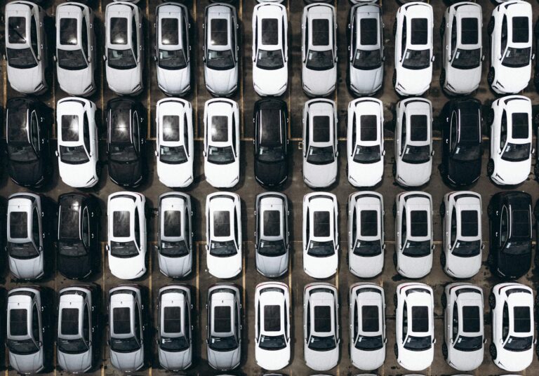 Langzeitmiete Auto: Was das Modell von Leasing und Kauf unterscheidet